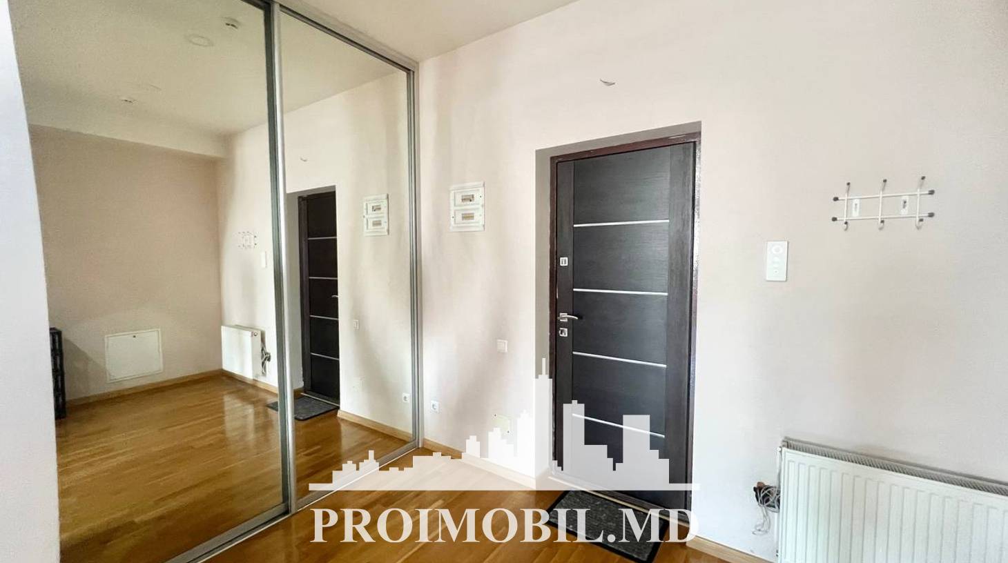 https://images.proimobil.md/lVaemN-uaodl-NULikR-H5VsDJ5iMHaZYzIbrxj4hZE/watermark:0.75:so:0:30:0.39/resize:fill:1460:816:1/gravity:ce/bG9jYWw6Ly8vZXN0YXRlL2xyLzAxNmM4YzEyLTY1ZTMtNGZiYi04ZmZjLTA3YTU4YzE3ODk3NS5qcGVn