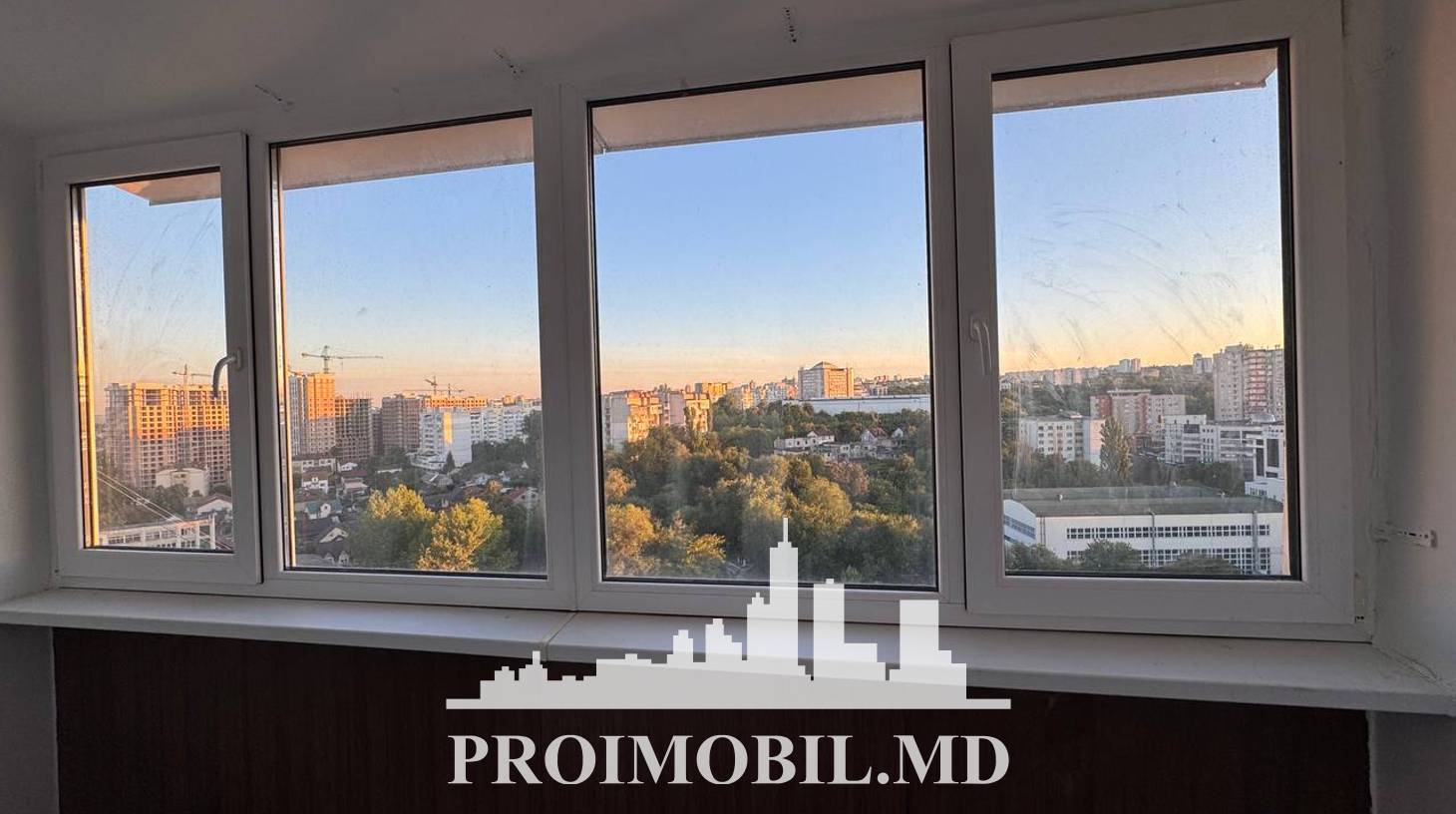 https://images.proimobil.md/lWEDEWXEj-dVNuzAb3UlRiv-jtu6F7p6KmDBs_1nXDA/watermark:0.75:so:0:30:0.39/resize:fill:1460:816:1/gravity:ce/bG9jYWw6Ly8vZXN0YXRlL2xyLzhkYzc5NDQ1LTRhOTUtNDQ4NC1hYzQyLWFiYTExNGFkN2YyMS5qcGVn