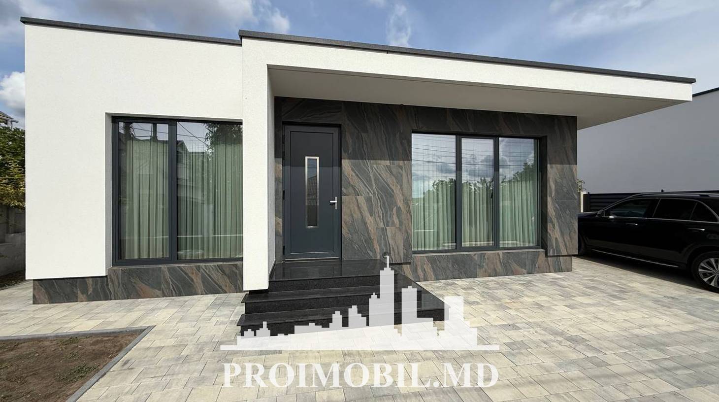https://images.proimobil.md/lWPcyU5kwfGh5euo5ysLV-w0waJYUGG1wCZbdTwfLoY/watermark:0.75:so:0:30:0.39/resize:fill:1460:816:1/gravity:ce/bG9jYWw6Ly8vZXN0YXRlL2xyLzAyZjNmMGU1LWFlYmItNDBmMC1iYTllLTZhZGZlYjYzMzRkNS5qcGVn