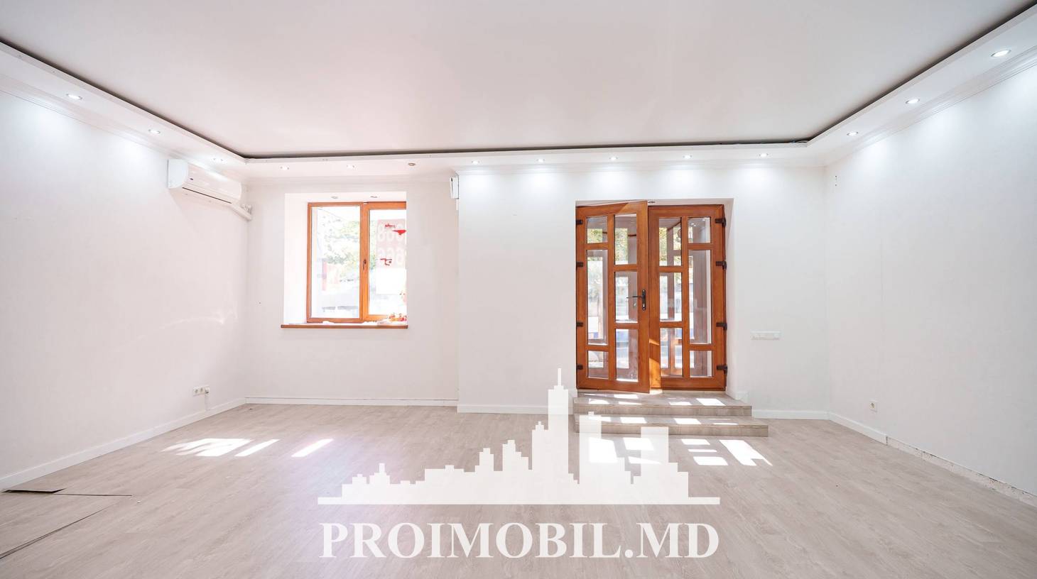 https://images.proimobil.md/lZn7S7uDuuTXuLJbTlYARJN1_TzKO4Ra4dkgQOIydU8/watermark:0.75:so:0:30:0.39/resize:fill:1460:816:1/gravity:ce/bG9jYWw6Ly8vZXN0YXRlL2xyLzUwM2YyZWJjLWNmZmEtNDMwZS05YzE5LWJhZDcxMDRkMWE0Ni5qcGVn