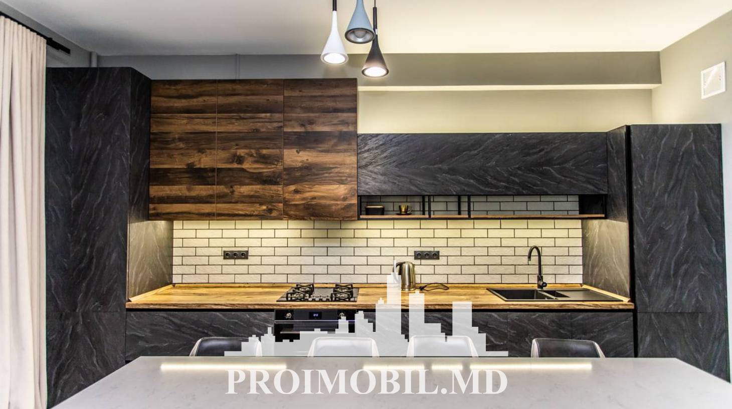 https://images.proimobil.md/lh676H_CuBHLQencYzmJ2s_PMlvI4_-3-Y8ouiUvd7w/watermark:0.75:so:0:30:0.39/resize:fill:1460:816:1/gravity:ce/bG9jYWw6Ly8vZXN0YXRlL2xyLzc5MGY3MTNkLWQ3ODctNDg5MC04NTFiLTcwN2M3NGIzY2EzYS5qcGVn