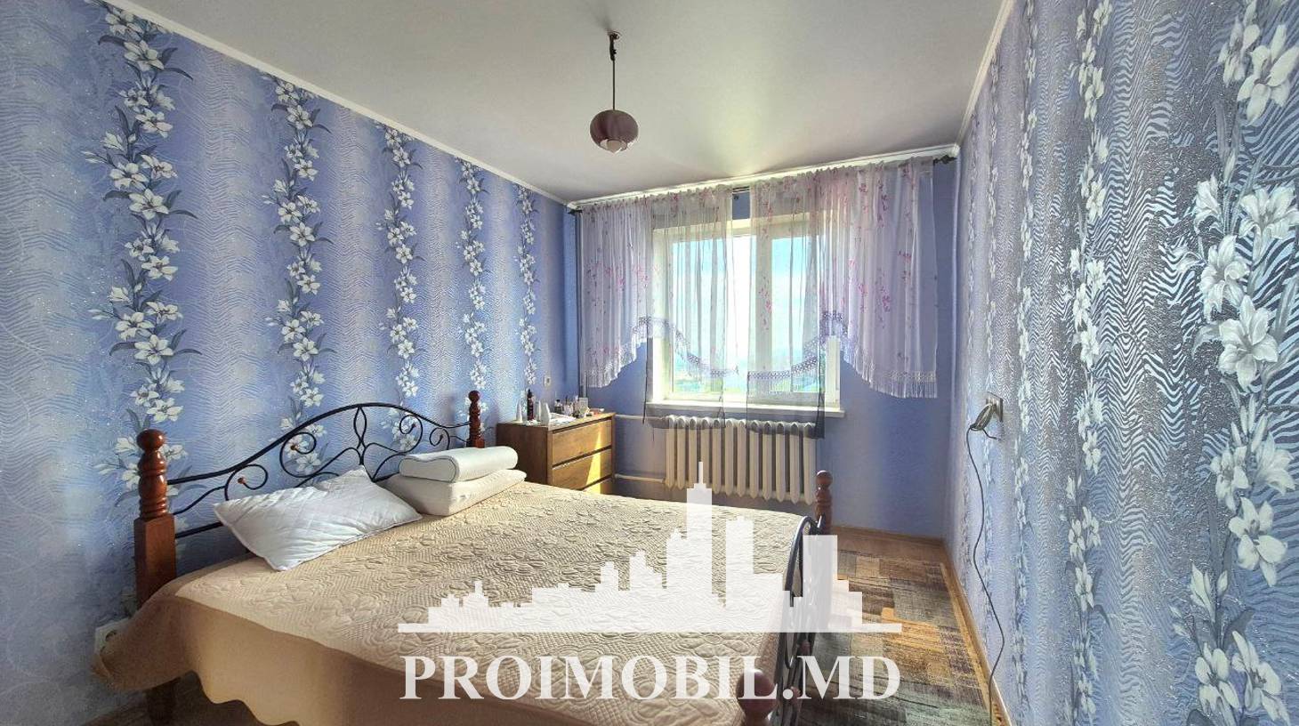 https://images.proimobil.md/li4cH1ymvCfr2WDxnJ04bvERCIQCvIEl1t-99fEdXj4/watermark:0.75:so:0:30:0.39/resize:fill:1460:816:1/gravity:ce/bG9jYWw6Ly8vZXN0YXRlL2xyLzg4MzBiYzYzLTYyMjktNDg0Ny04YmViLWU4ODI0Y2MxYzI4NS5qcGVn