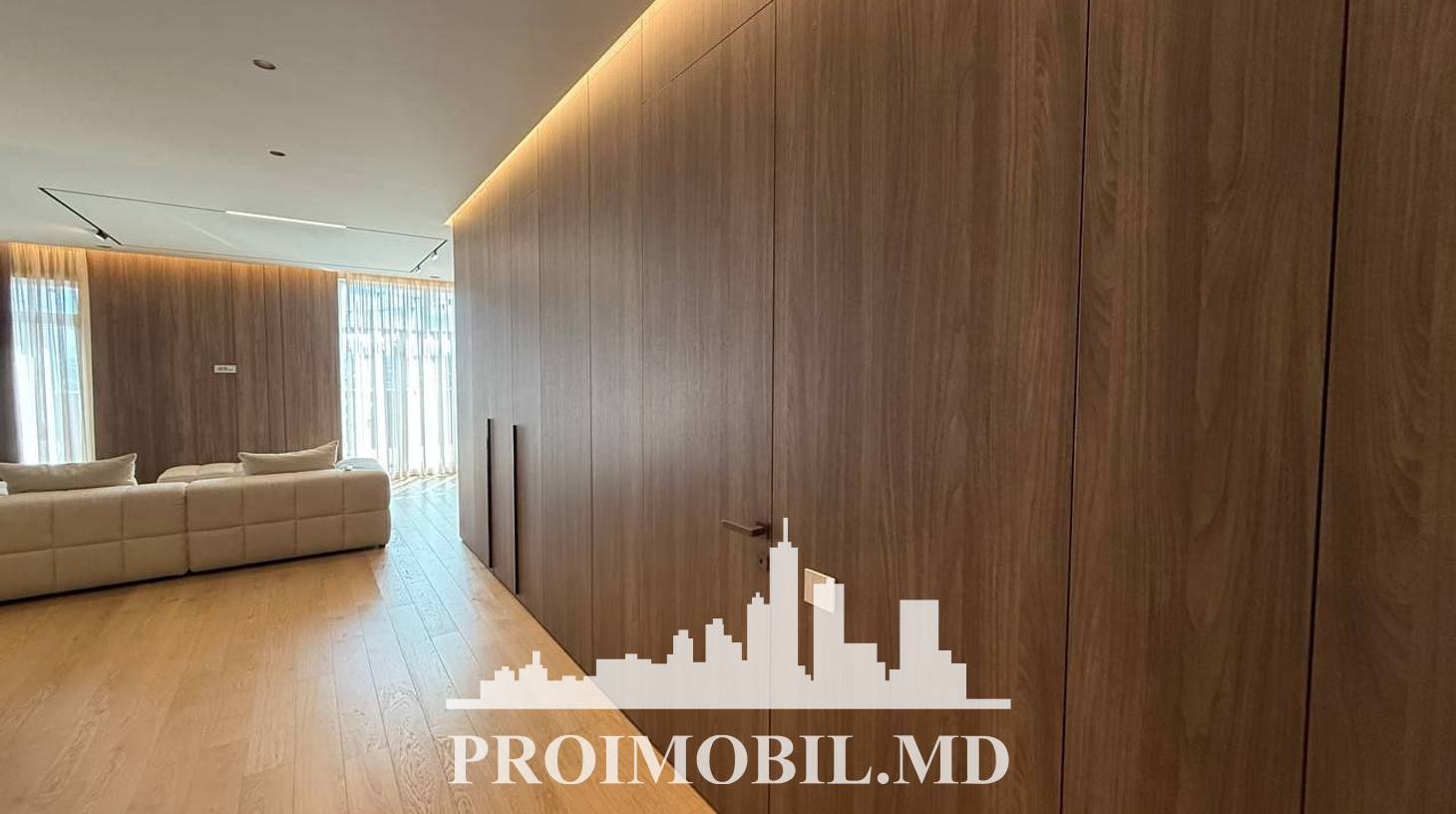 https://images.proimobil.md/lnFAkTFSG4C1rp4GmJi2mNkpwuDt_XXCnO0KCvd0PBY/watermark:0.75:so:0:30:0.39/resize:fill:1460:816:1/gravity:ce/bG9jYWw6Ly8vZXN0YXRlL2xyL2QyZTA4NTY3LTcwNWEtNDY3ZC04YjA2LWZiYjM2ZWU2OTRiZS5qcGVn
