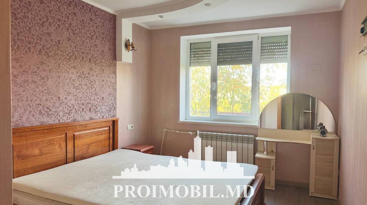 https://images.proimobil.md/lpANV7960Sa7-AKy3LF1U51XBy8UFXUDR3Mxdu2aJN0/watermark:0.75:so:0:30:0.39/resize:fill:1460:816:1/gravity:ce/bG9jYWw6Ly8vZXN0YXRlL2xyLzM2OTRkMjk3LTYxZjktNGMwMC05ZjlhLWNiM2M1MmMyZTZlZS5qcGVn