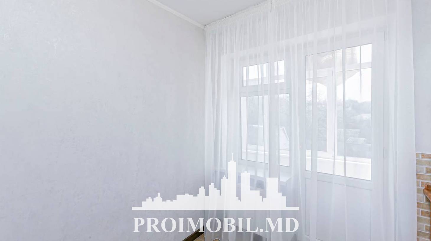 https://images.proimobil.md/lr60XkpOk337d2DL9EbgbsGtdOd2uLndJJ8zh22wOWc/watermark:0.75:so:0:30:0.39/resize:fill:1460:816:1/gravity:ce/bG9jYWw6Ly8vZXN0YXRlL2xyL2NiNGVlODAxLTBjYTAtNDY3ZS04OTdlLWRkZTYxZTM5ZTIzOC5qcGVn