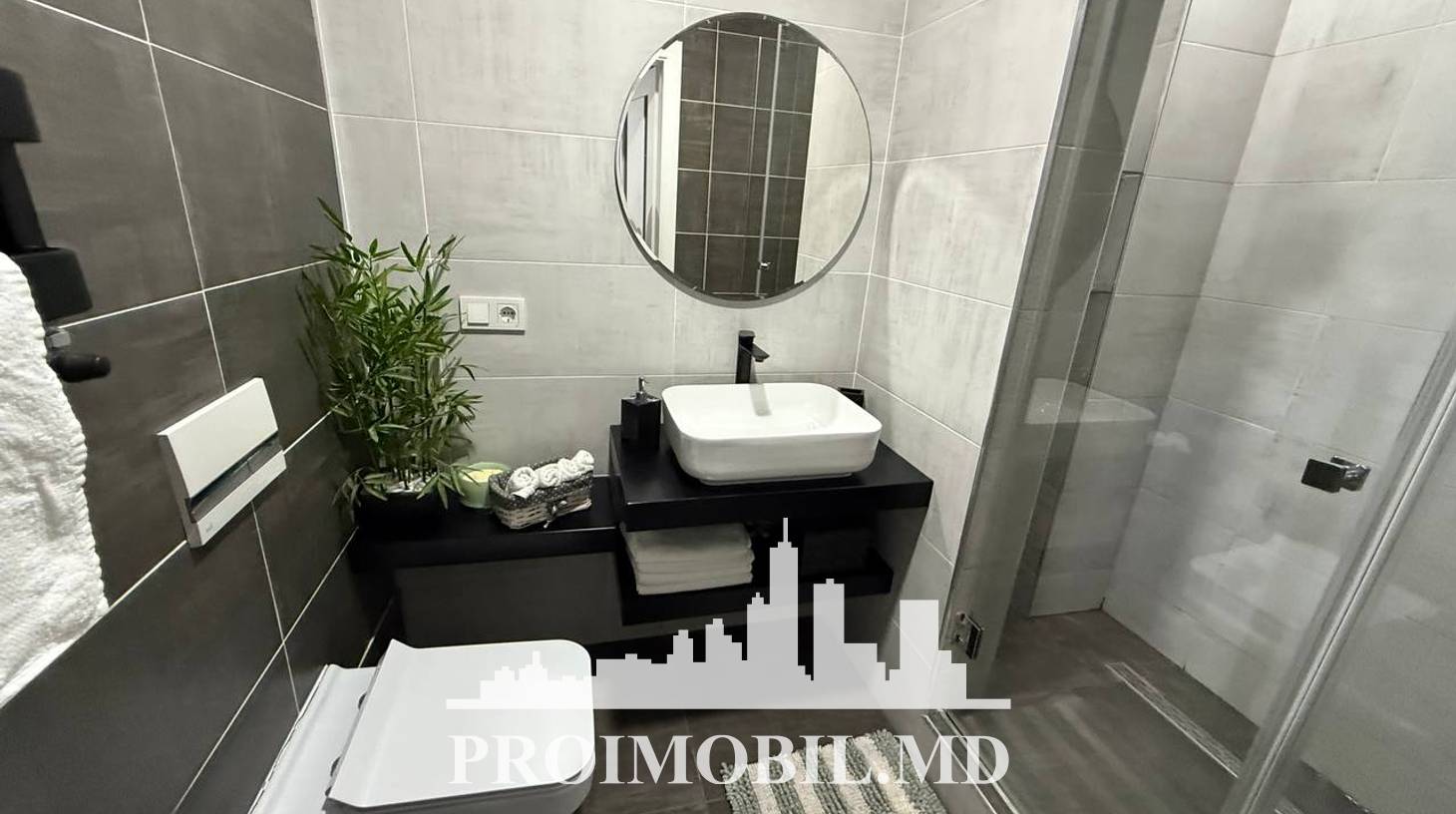 https://images.proimobil.md/lrM8Z0bP7ftPiCyZRzkkfjzQOfu5OOPYbP4g093JCpc/watermark:0.75:so:0:30:0.39/resize:fill:1460:816:1/gravity:ce/bG9jYWw6Ly8vZXN0YXRlL2xyLzVkMTc0ZDBjLWM3NjgtNDdhNy05MDA2LWQ3M2I2ZGQyNDI4Ny5qcGVn