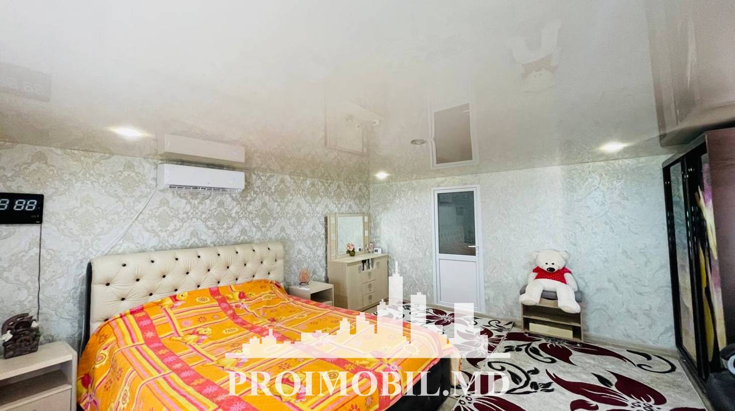 https://images.proimobil.md/lrdSWrYgnTfX44t0dH6_IB3ErDhBjrm_Q-j1AveEEDs/watermark:0.75:so:0:30:0.39/resize:fill:1460:816:1/gravity:ce/bG9jYWw6Ly8vZXN0YXRlL2xyLzA2NDQxN2IyLTQ0MjQtNDJhZi1hYzIzLWE1NjMxMGQ0NzRmNS5qcGVn