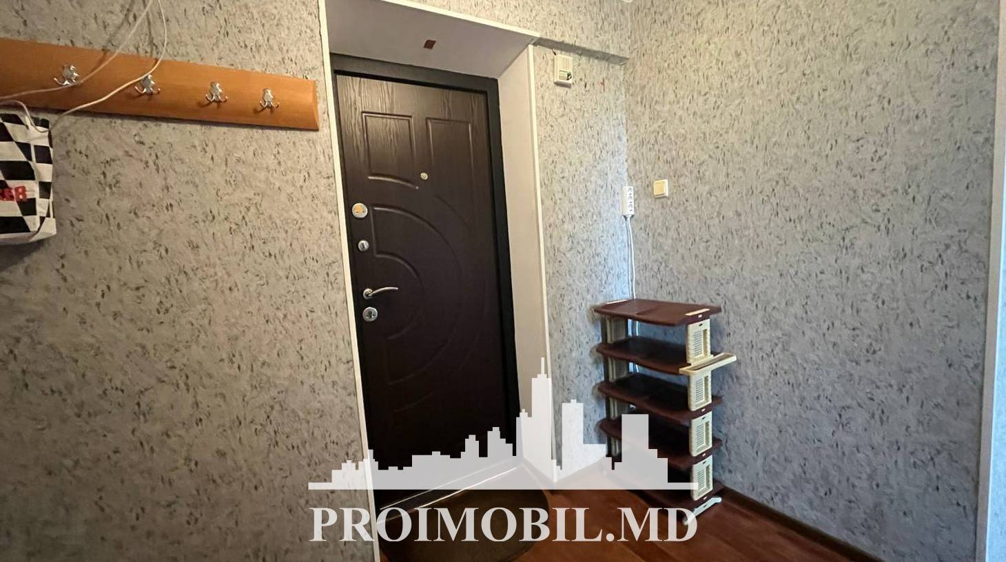 https://images.proimobil.md/lrf7JUK5L8V7Fp_aZYPW3fR915X-QhkdOTh-7wqGpzU/watermark:0.75:so:0:30:0.39/resize:fill:1460:816:1/gravity:ce/bG9jYWw6Ly8vZXN0YXRlL2xyLzk0NDZkYjI2LTEwMTEtNGRiMS1hNDVkLWIyNmI5Yzc3NTg0Ni5qcGVn
