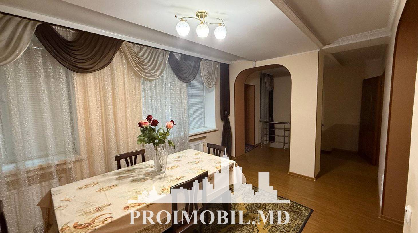 https://images.proimobil.md/lsmlAIowuSYqw4yg6wcOjVY3bMVUzGnM3R4DqG1EmqI/watermark:0.75:so:0:30:0.39/resize:fill:1460:816:1/gravity:ce/bG9jYWw6Ly8vZXN0YXRlL2xyL2E5OTMyNGY3LTc5M2ItNGU4MS1iNDk3LThmMGExMzRmYzJmOS5qcGVn