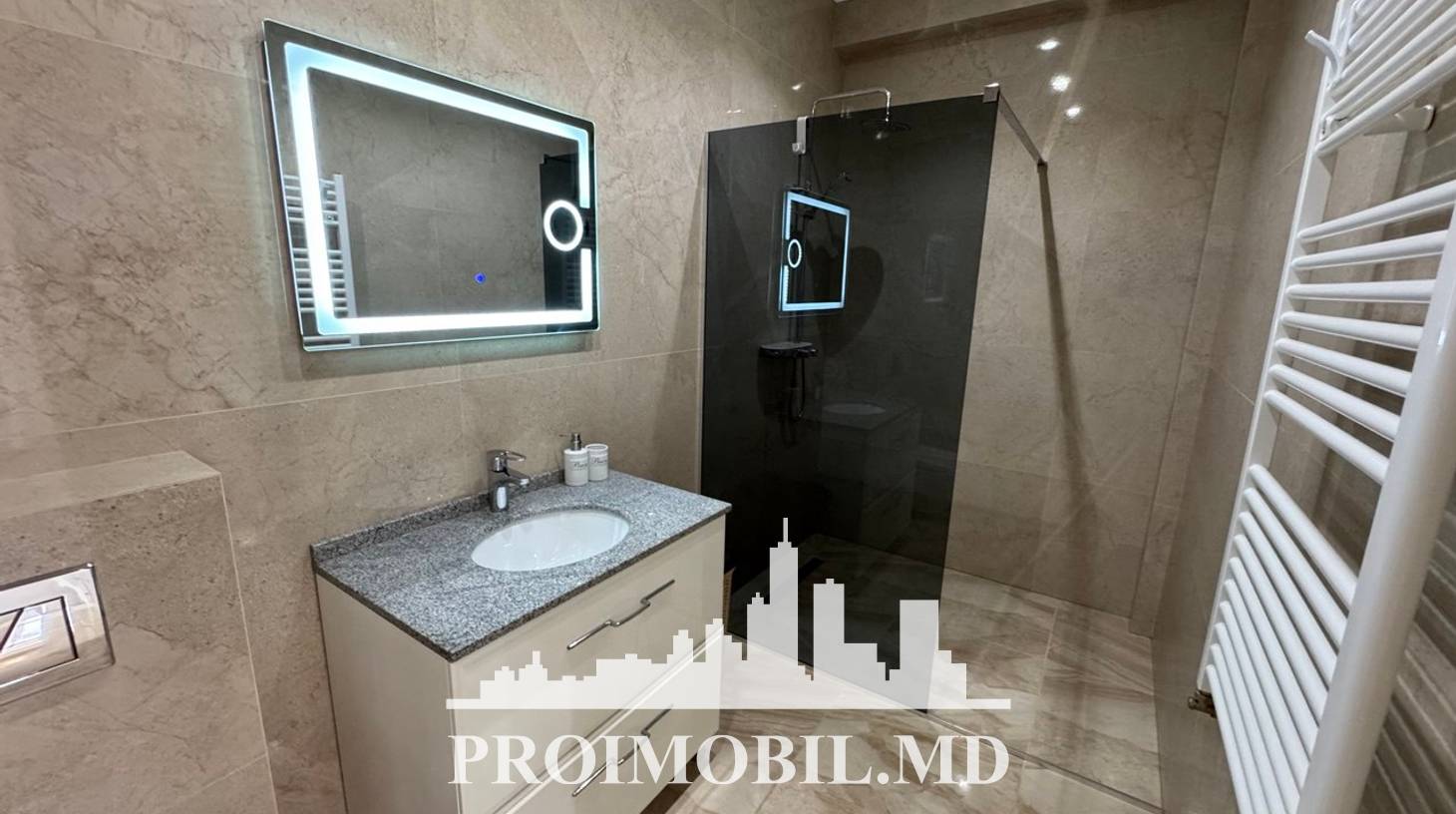 https://images.proimobil.md/lv6SyVhq9zoYXFRMvQiNoW3d9k4jV596mLiWMZGmzPE/watermark:0.75:so:0:30:0.39/resize:fill:1460:816:1/gravity:ce/bG9jYWw6Ly8vZXN0YXRlL2xyL2FmMmFlNTk0LWI0MjgtNDg5MC05Yjc0LWIwZDU1NjNiNTY3MS5qcGVn