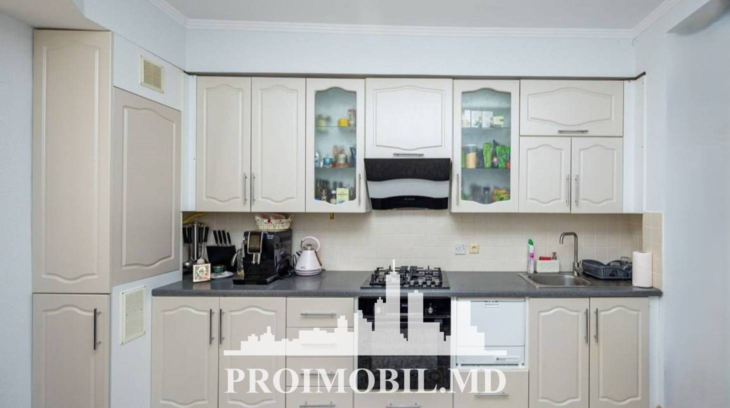 https://images.proimobil.md/m0k4jq78LLmiZ2UQMiRRIpOWPwHj_E2Ernb9Y_W8Uuo/watermark:0.75:so:0:30:0.39/resize:fill:1460:816:1/gravity:ce/bG9jYWw6Ly8vZXN0YXRlL2xyLzE5Mjg4OGJkLTliYTktNDAwNC05MWY1LTZjNWU2NTNlZTFhMi5qcGVn