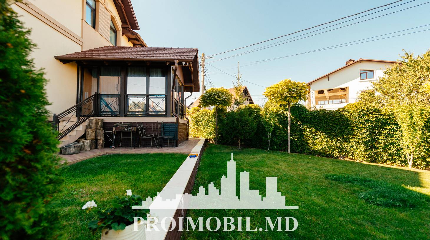 https://images.proimobil.md/m4VIJ8Vif4dqPUp6YqLC_BxWMdR8E-OlRtmjwnSw20I/watermark:0.75:so:0:30:0.39/resize:fill:1460:816:1/gravity:ce/bG9jYWw6Ly8vZXN0YXRlL2xyLzFjNjk2ZDVmLWMwOGItNGIzNS04NTRlLWFkMDE4MGYwMmQ0Ny5qcGVn