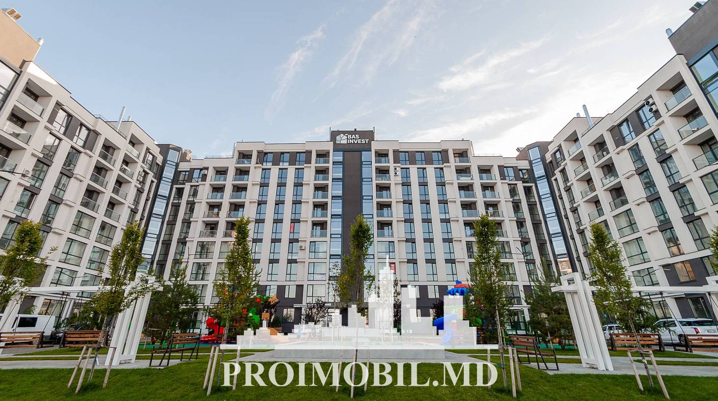 https://images.proimobil.md/m625LmI150Pe-tbLgytwV3tJe8g0yAImxvz9edZJ6nY/watermark:0.75:so:0:30:0.39/resize:fill:1460:816:1/gravity:ce/bG9jYWw6Ly8vZXN0YXRlL2xyLzY0ZjE5MWUwLWFhNmEtNDM3ZC05NDliLWFjYWI2NmIyZDczNi5qcGVn