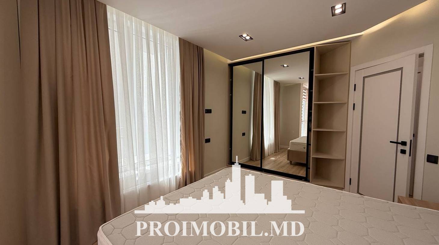 https://images.proimobil.md/m8A34baulL2Vc4Eno57tejfJgTu5AFtkCbd3J8-0OxM/watermark:0.75:so:0:30:0.39/resize:fill:1460:816:1/gravity:ce/bG9jYWw6Ly8vZXN0YXRlL2xyLzVjNDIyMDhiLWFmZjItNDJjMi1hMGE4LTEyMTA0MDUxZGRlZS5qcGVn