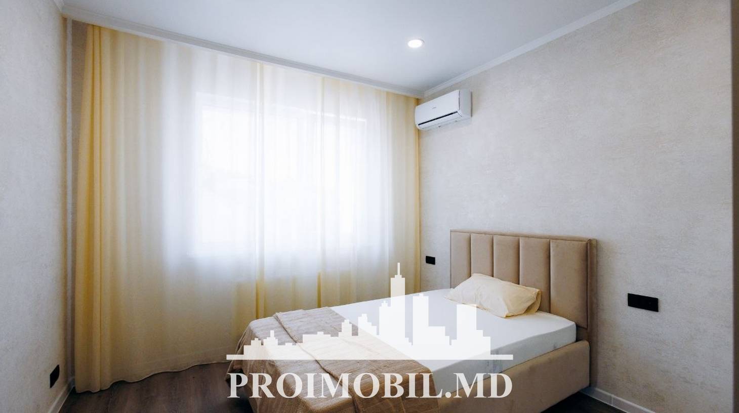 https://images.proimobil.md/m8dHkIxHywVD_Nyv4m8xRBElM9SnkVnJG2hHgzT_hI0/watermark:0.75:so:0:30:0.39/resize:fill:1460:816:1/gravity:ce/bG9jYWw6Ly8vZXN0YXRlL2xyLzE2OWRjNzNhLWMxZTQtNDY4Mi1iOTE0LTc0ODIyN2YzYzdmMi5qcGVn