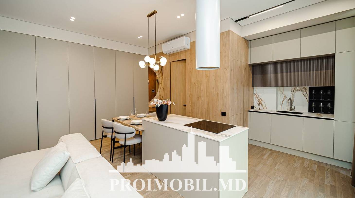 https://images.proimobil.md/mAKd5XVcs-42HCEmT7C71Doom42IPDKEmXxfukv7EHg/watermark:0.75:so:0:30:0.39/resize:fill:1460:816:1/gravity:ce/bG9jYWw6Ly8vZXN0YXRlL2xyL2U4ODRhN2U2LTM2Y2YtNDU4Ni04ZmRmLTIwYzM5ZTFhZjQyMi5qcGVn