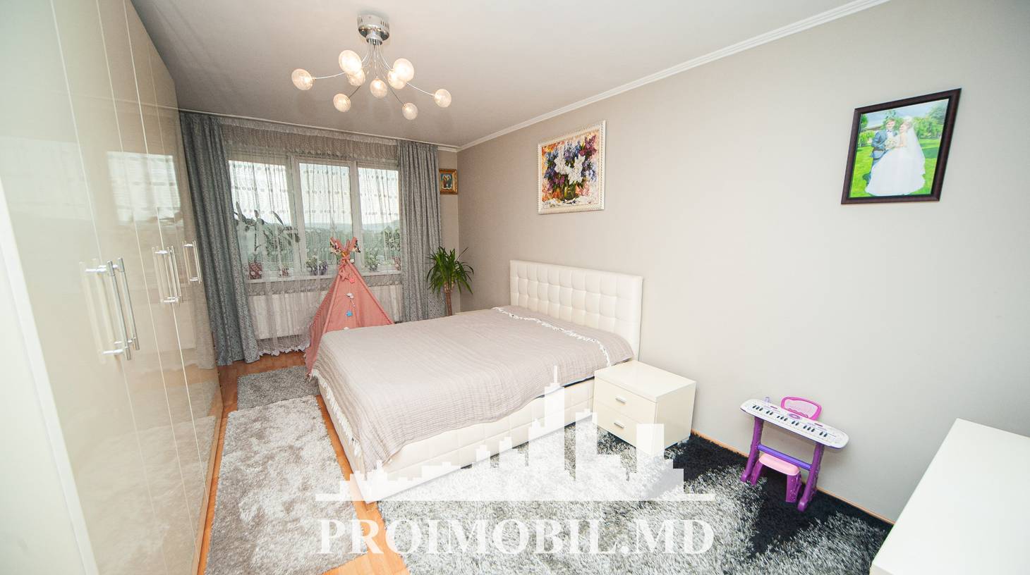https://images.proimobil.md/mCEULdOFWL52oJXTk_bhDnja46gp7iJkE52B_w2X758/watermark:0.75:so:0:30:0.39/resize:fill:1460:816:1/gravity:ce/bG9jYWw6Ly8vZXN0YXRlL2xyL2U3NTBiM2QxLWIzZTUtNGUyMC04NTIxLWI0YWZmMGVlYTY3MC5qcGVn