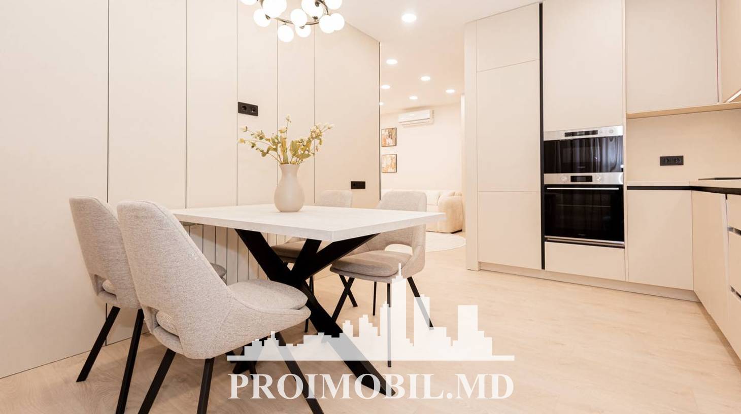 https://images.proimobil.md/mGt3dGDasxHBE2VWMcF-wF8CUhQ6dQ20023OW3mc8zI/watermark:0.75:so:0:30:0.39/resize:fill:1460:816:1/gravity:ce/bG9jYWw6Ly8vZXN0YXRlL2xyLzA0N2VjYWU1LWU1NjktNDliNS1hMDhmLWFkNTJhNjVmYzg2Yi5qcGVn