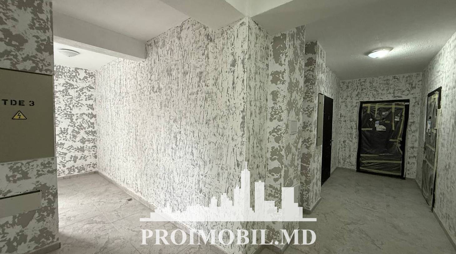 https://images.proimobil.md/mKXsbUXOznlY61OtidOy3W8oTD_KVmTUZ-g7InMforM/watermark:0.75:so:0:30:0.39/resize:fill:1460:816:1/gravity:ce/bG9jYWw6Ly8vZXN0YXRlL2xyL2ZjYzRlMjgxLTJhZDctNDdiZC04ODNmLWM4N2IzMDVlMjNmMS5qcGVn