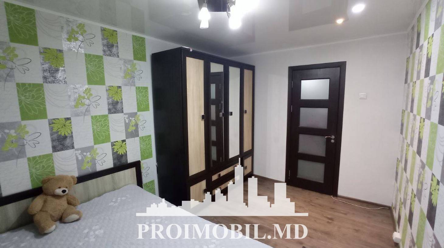 https://images.proimobil.md/mKcPjZXYm1m6Llze3xNYy3RhQWsXQ7ZWtHqzuy-I1xw/watermark:0.75:so:0:30:0.39/resize:fill:1460:816:1/gravity:ce/bG9jYWw6Ly8vZXN0YXRlL2xyL2RkMTg4MjdkLWFlNTUtNDIxNy04ZDk2LTE0NjdjMTViMWRlZS5qcGVn