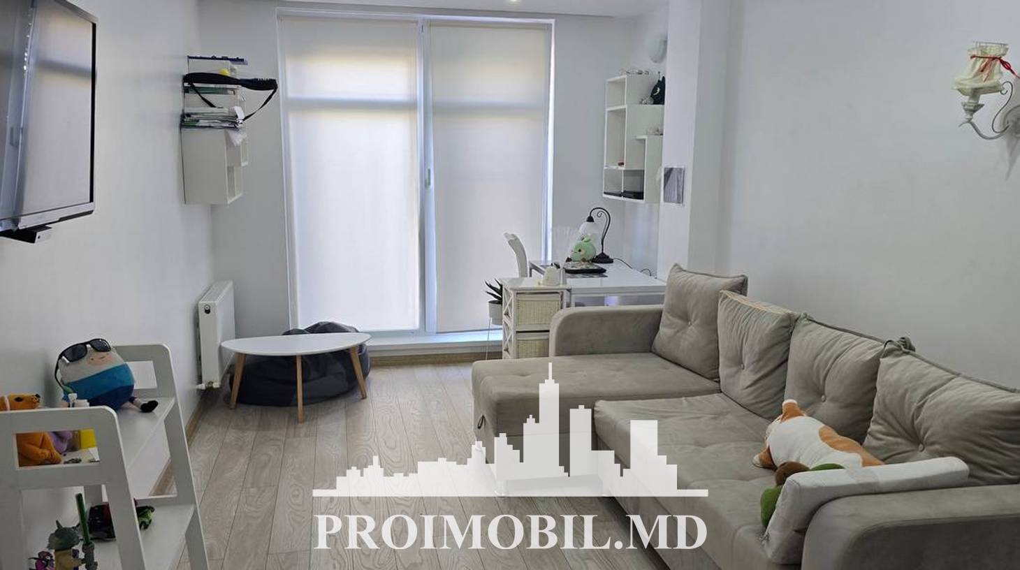 https://images.proimobil.md/mMvg8aYvKtjGWgbaZRgCQXlluuykhCmJpjtliobk_As/watermark:0.75:so:0:30:0.39/resize:fill:1460:816:1/gravity:ce/bG9jYWw6Ly8vZXN0YXRlL2xyLzc0NTViMDc4LTdjZWQtNGIxYi05NjJjLTcyZTQxOTRiMGNhOS5qcGVn