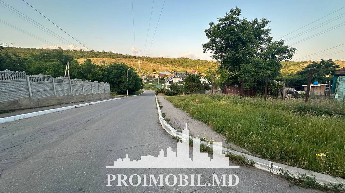 https://images.proimobil.md/mN8BuPU4GuPKb2TEfLSdo0PD6IZL5qVFl6V3vgMh360/watermark:0.75:so:0:30:0.39/resize:fill:1460:816:1/gravity:ce/bG9jYWw6Ly8vZXN0YXRlL2xyLzAzMjZmMmZlLTJiODctNDk4MS1iZWNjLTJkZjAzYThiOTU4NS5qcGVn
