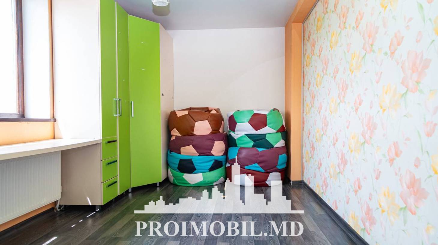 https://images.proimobil.md/mNOrbM4KBDdKcfH0zm9mVOTKqgdY8VHfy5lZksd-8yU/watermark:0.75:so:0:30:0.39/resize:fill:1460:816:1/gravity:ce/bG9jYWw6Ly8vZXN0YXRlL2xyLzBiOWQzMDczLWVhNjMtNGRmMS04YzRlLTkwN2JlMjc4NGNlZC5qcGVn