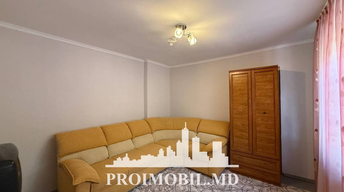 https://images.proimobil.md/mNdCBSzK62XZtqMdptyJrCIPfb-jHMFrT82Yzp76nsI/watermark:0.75:so:0:30:0.39/resize:fill:1460:816:1/gravity:ce/bG9jYWw6Ly8vZXN0YXRlL2xyLzhiOTUxM2U2LTY1ZDMtNDIxZC04MTFkLTFkODg1NWExMTIxZi5qcGVn