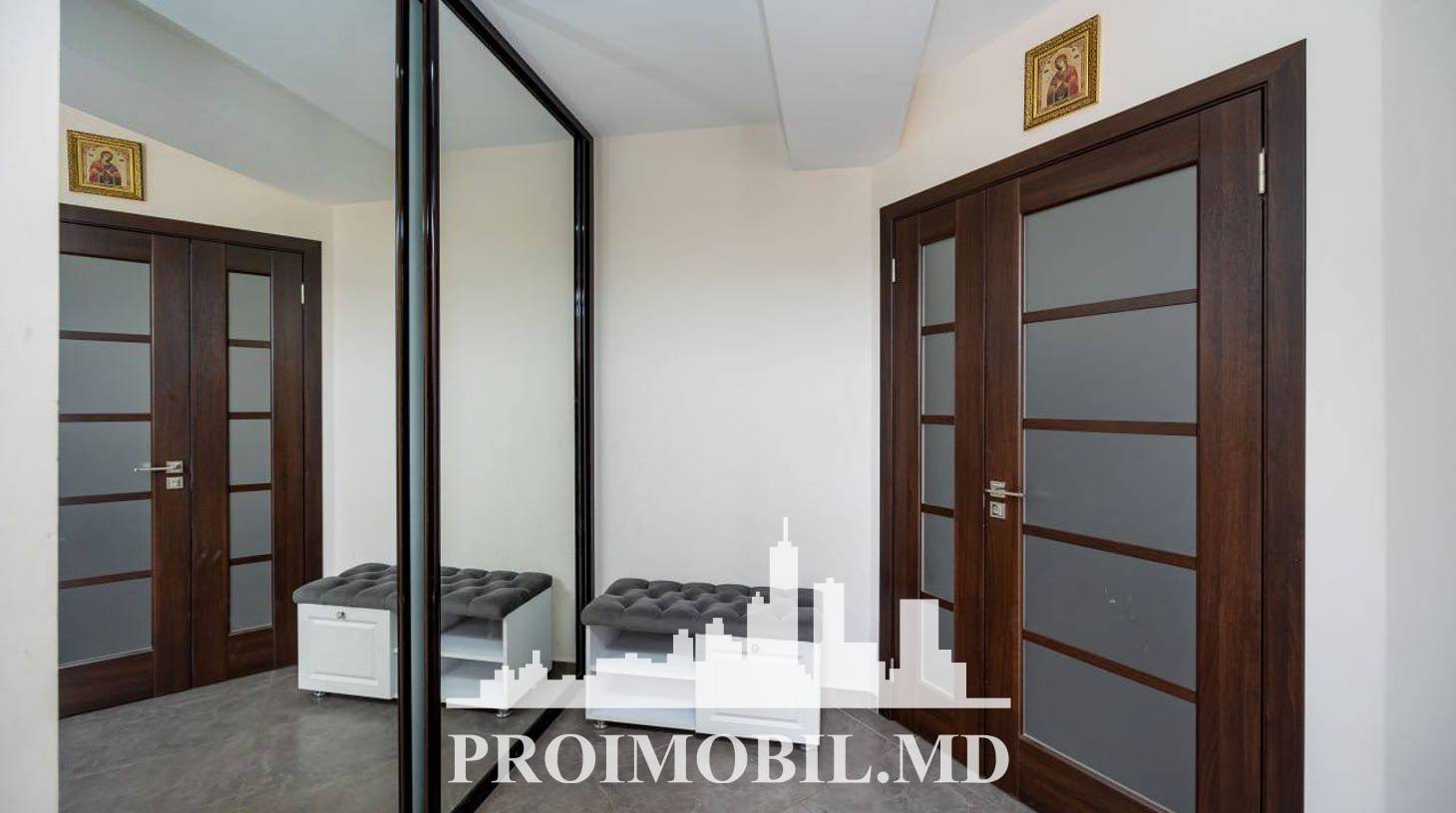 https://images.proimobil.md/mPoATGOr1_AApxyaaLkJHW3ztgetWqUIs7nm5I9PCzM/watermark:0.75:so:0:30:0.39/resize:fill:1460:816:1/gravity:ce/bG9jYWw6Ly8vZXN0YXRlL2xyL2QyZTk5Yjc4LWNmNmEtNDQyMC04ZTYyLTY4OGUzYWRiNmRmYi5qcGVn