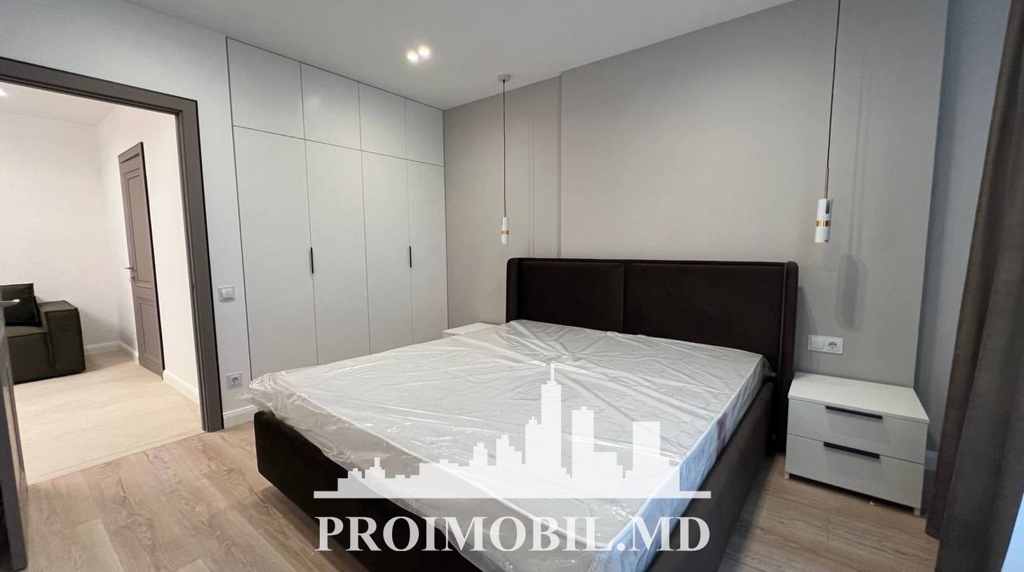https://images.proimobil.md/mSTGTmZHgfHW0Nk9dqe38bi4ksud9u1WUUUZdcl-I84/watermark:0.75:so:0:30:0.39/resize:fill:1460:816:1/gravity:ce/bG9jYWw6Ly8vZXN0YXRlL2xyL2QwODkyNmU3LTI5ZmYtNDE5NC1iODdiLWM0NjQ3Mzk5ZjY2NC5qcGVn
