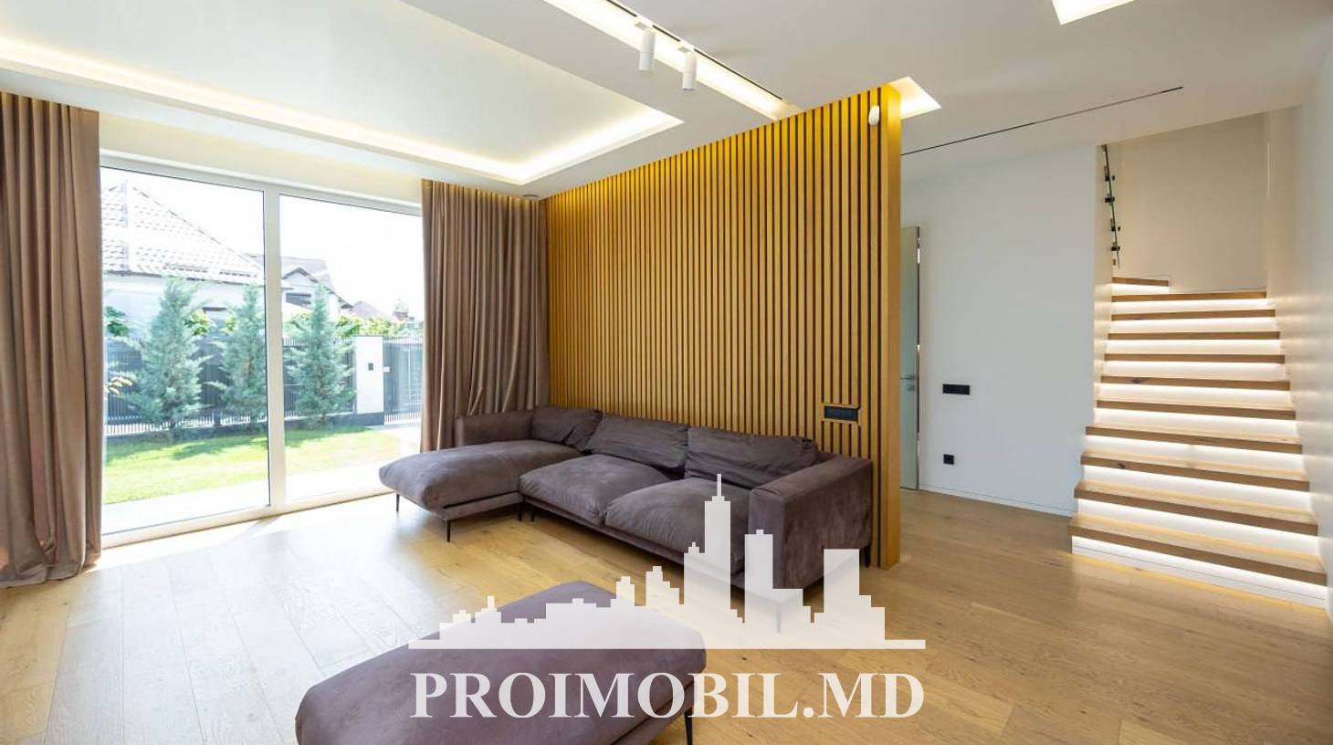 https://images.proimobil.md/mUHryJFadeH_jlnqQIpR6H0Svrb-ni-PCBLfIS1Bjh0/watermark:0.75:so:0:30:0.39/resize:fill:1460:816:1/gravity:ce/bG9jYWw6Ly8vZXN0YXRlL2xyLzMyMDYwNWY2LTY3YmUtNDc1My04ZDNhLTQ2MjdiNzk1OGJiZi5qcGVn