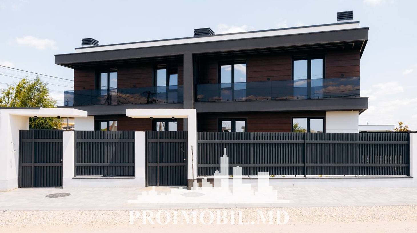 https://images.proimobil.md/mV6RcjPvg7vH4vK6quBRyb4IU3Ju8AmLS8dGelf9eqg/watermark:0.75:so:0:30:0.39/resize:fill:1460:816:1/gravity:ce/bG9jYWw6Ly8vZXN0YXRlL2xyL2ZiNmU3NjMxLWFmNDItNDA2MC05ZWJmLTFkYjYyNzZkMTVhMS5qcGVn