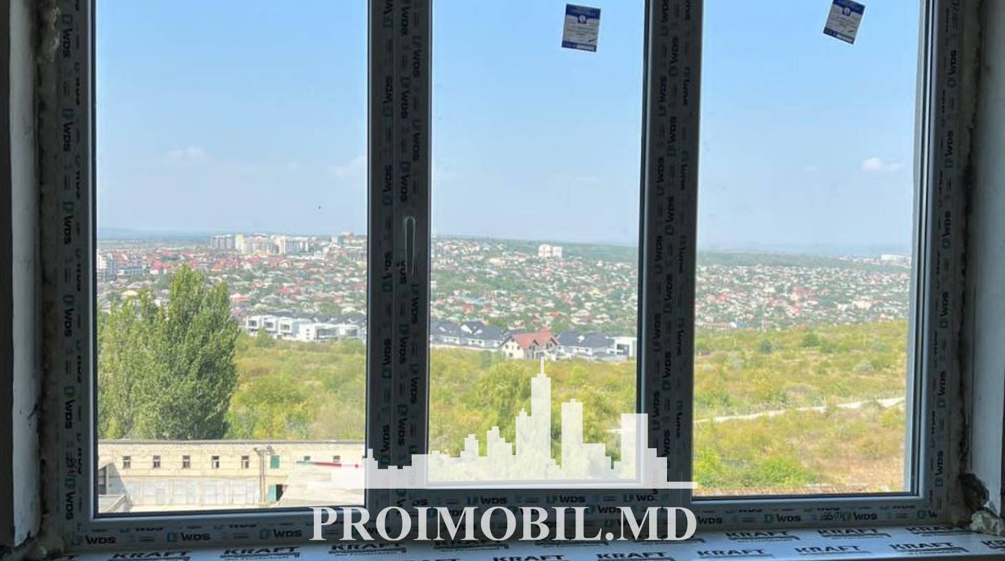 https://images.proimobil.md/mVDO9PfwteiLa6EyUZCP3hqk9PsV66bq0Au25Zho0cE/watermark:0.75:so:0:30:0.39/resize:fill:1460:816:1/gravity:ce/bG9jYWw6Ly8vZXN0YXRlL2xyLzc5NjFjZDM4LWFiYjctNGQ5OC1hOGQwLTQ4NGE1YjY0MDg4Ni5qcGVn
