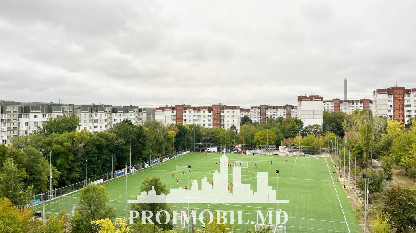 https://images.proimobil.md/mWjH7w37RUR14pToXSx91HzHogiuV8RSEtVldZIhEZU/watermark:0.75:so:0:30:0.39/resize:fill:1460:816:1/gravity:ce/bG9jYWw6Ly8vZXN0YXRlL2xyLzdjNGFhMTg3LTAzMzQtNGYyYS1iZDQ5LTMyYzQwMDM5ODcyYS5qcGVn