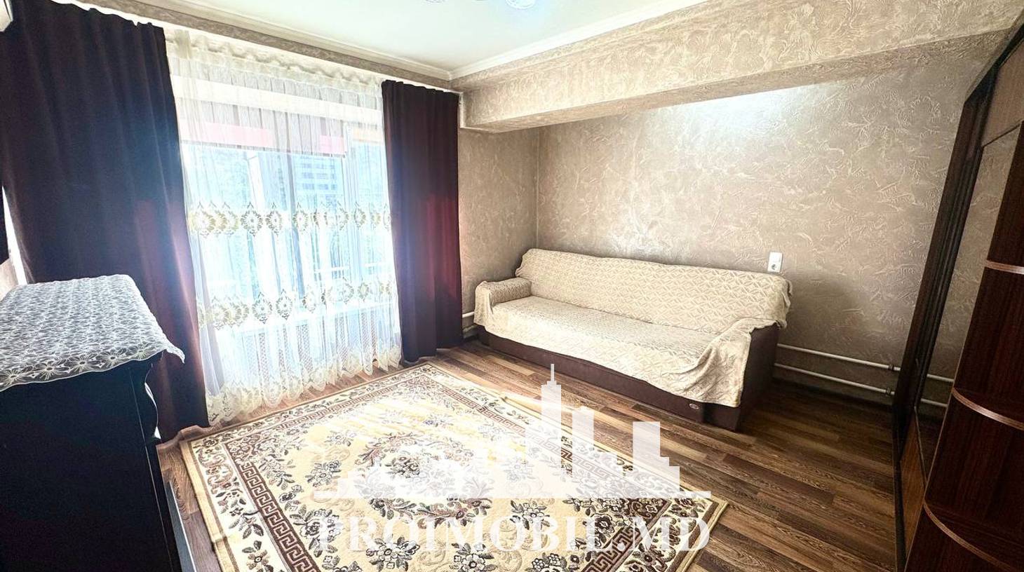 https://images.proimobil.md/maInpRwLW4dsKqcnU8y2m-UV6yi8-JyHHKarrxYV96I/watermark:0.75:so:0:30:0.39/resize:fill:1460:816:1/gravity:ce/bG9jYWw6Ly8vZXN0YXRlL2xyLzgyYjFlYzgxLTg0YzItNDZmOC1hZGI5LTJkMDliM2U5MzMxMi5qcGVn
