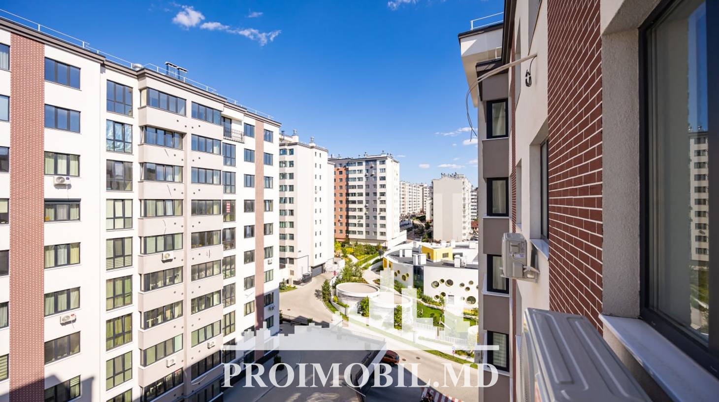 https://images.proimobil.md/mbJB_1Y4w-KgikAl60vM0R73BXvlsALWhdpU0ceIfZE/watermark:0.75:so:0:30:0.39/resize:fill:1460:816:1/gravity:ce/bG9jYWw6Ly8vZXN0YXRlL2xyLzRjODQzYzU3LTQyODktNDE1ZS1iZjRiLWQ1OWUxNmM5NmNlMy5qcGVn