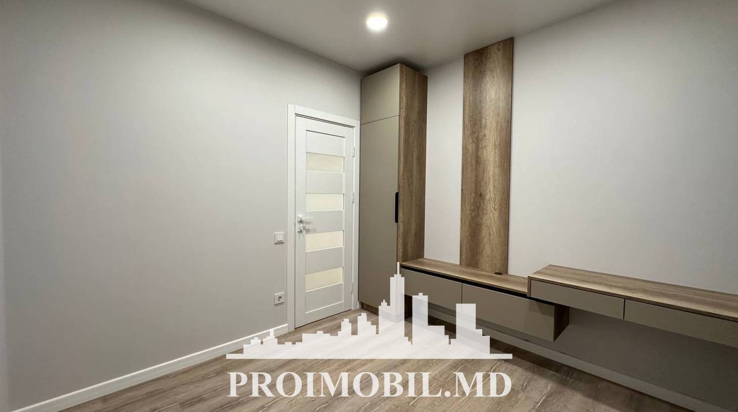 https://images.proimobil.md/mbO63ri5c53MDLnf4c1afTs_1OqUYsfrjy8o6H3R4SE/watermark:0.75:so:0:30:0.39/resize:fill:1460:816:1/gravity:ce/bG9jYWw6Ly8vZXN0YXRlL2xyL2ZmMDQ1ZGQyLTBhMGItNGZjYS1hYWMxLTc2MTMzYTBiYTU1MS5qcGVn