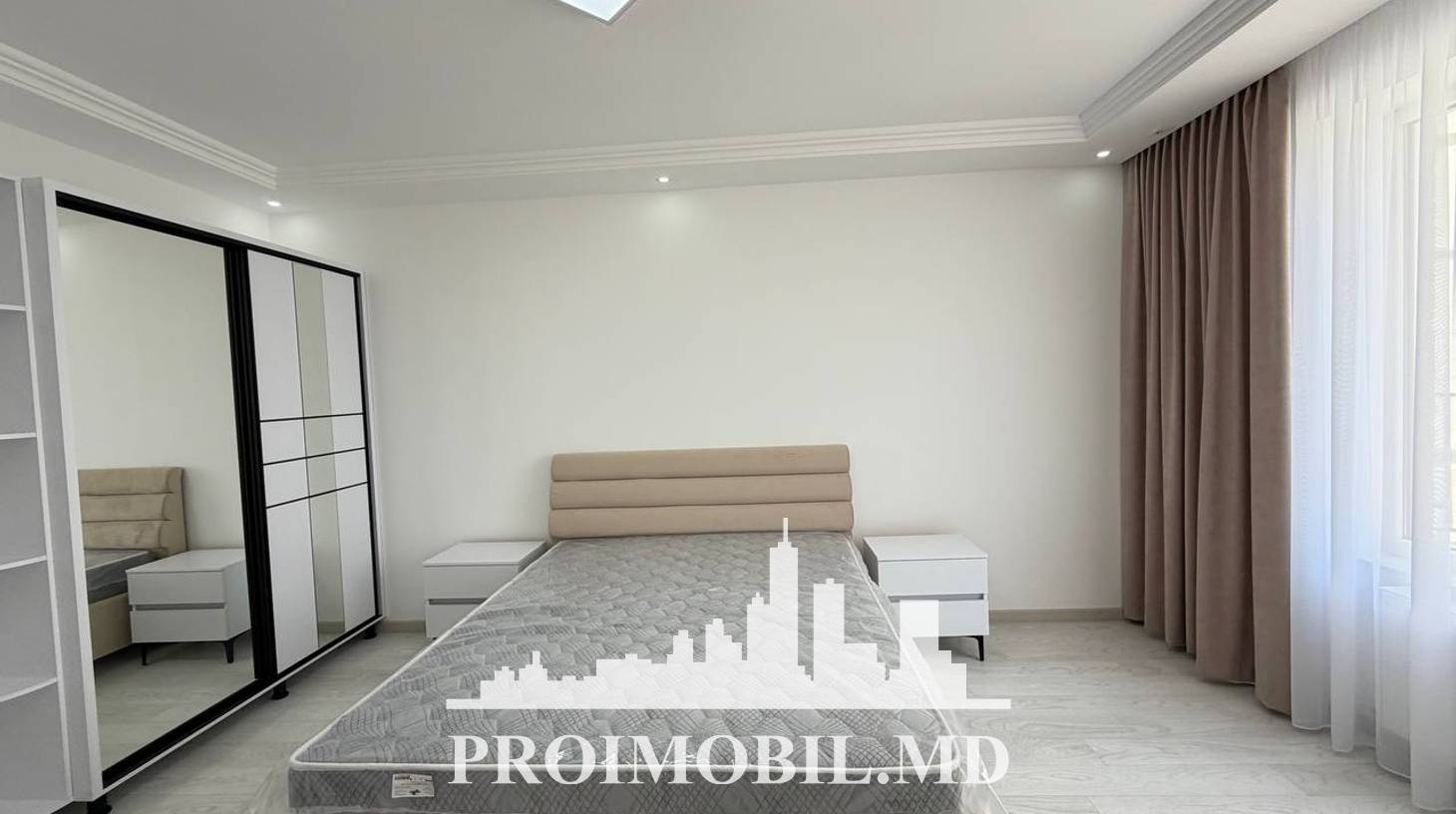 https://images.proimobil.md/mcc1x4l9EBxaQ4ZBmszMn7YQ__9zBxHQAsR-Bi8XR90/watermark:0.75:so:0:30:0.39/resize:fill:1460:816:1/gravity:ce/bG9jYWw6Ly8vZXN0YXRlL2xyLzg1YzBhYWNkLTQyYzUtNDlkNy04MzM1LWM3NDgxOWJiMzQ0OS5qcGVn