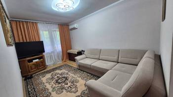 https://images.proimobil.md/mdff3N_ql6J32EIAT81ErOSKIDOLO3UQ0tIMedjMr68/resize:fill:350:198:1/gravity:ce/bG9jYWw6Ly8vZXN0YXRlL2xyL2ZkNzFhNjNkLTE0MzUtNDIxZi04YmQ1LTZkNjdmN2YyODQ2YS5qcGVn