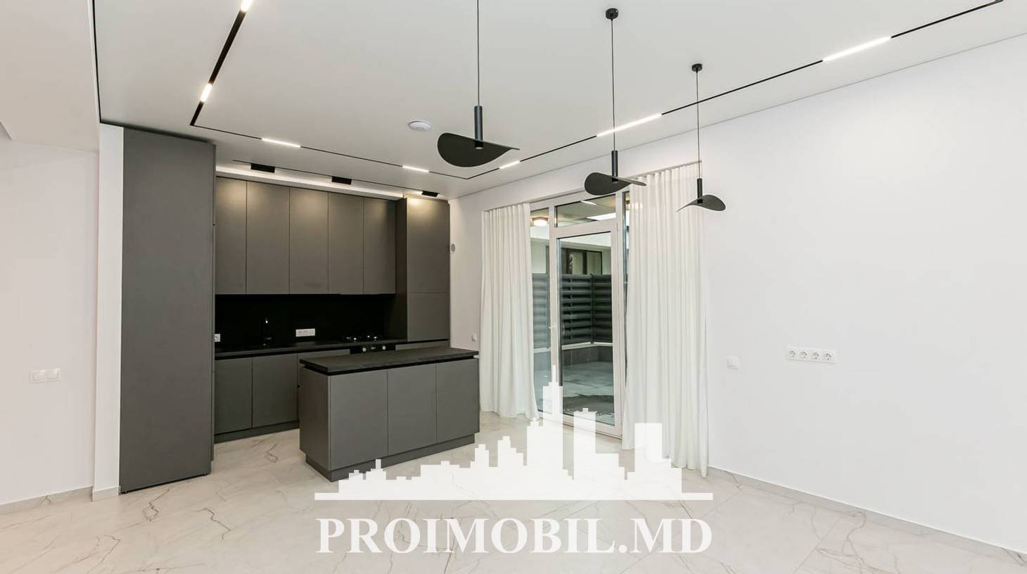 https://images.proimobil.md/mfj20WHqXZd9SdDQETLbDYPoF47lyLtv9nn5_7qMQDE/watermark:0.75:so:0:30:0.39/resize:fill:1460:816:1/gravity:ce/bG9jYWw6Ly8vZXN0YXRlL2xyLzM4MTY3ODcyLTQxMDQtNGVjZi05ODM1LTYzMWNiZDk4MTU4ZC5qcGVn
