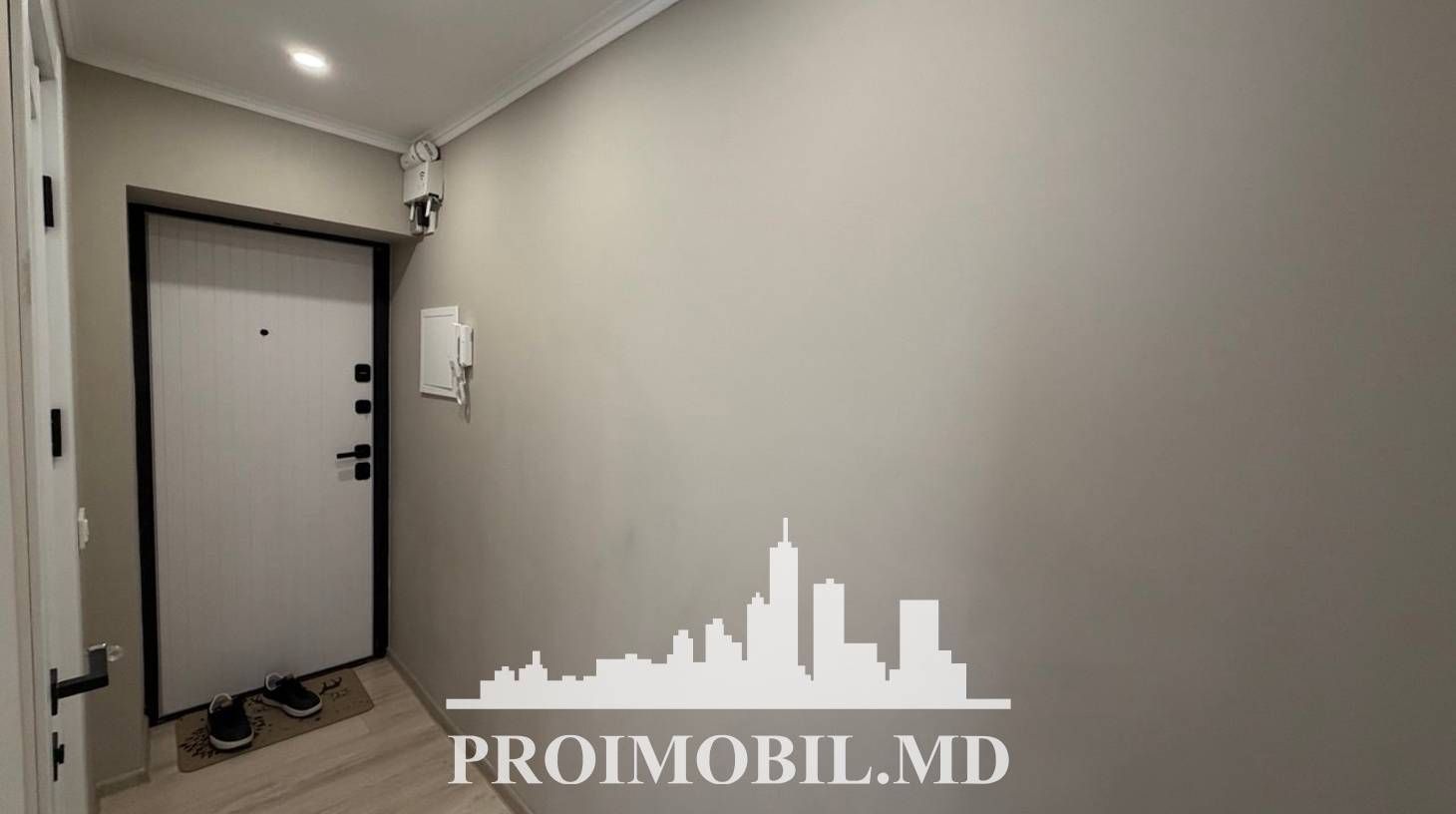 https://images.proimobil.md/mgQWbXCx_eO_TySs6Xa-zry5WJOwB__1eSB0Y1ahidY/watermark:0.75:so:0:30:0.39/resize:fill:1460:816:1/gravity:ce/bG9jYWw6Ly8vZXN0YXRlL2xyLzNlN2Q4ZjE4LTcyYWEtNGMyZi05YTdkLTI5MmY3ZWI0NTNhMi5qcGVn