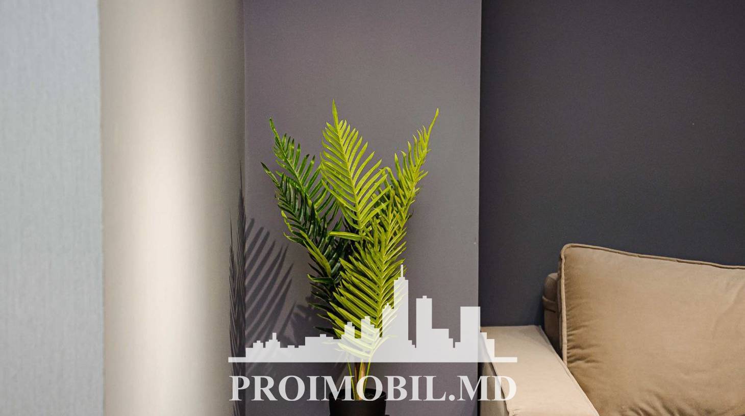 https://images.proimobil.md/mgy0P7HbSW0nHq9GM41hIJgMtcmOS8kKL9GYy3Bs9Kk/watermark:0.75:so:0:30:0.39/resize:fill:1460:816:1/gravity:ce/bG9jYWw6Ly8vZXN0YXRlL2xyL2MyNmVjMmVjLTVjNDUtNGFiMi04MDNhLWUxYTc4YjNlNzY3NC5qcGVn