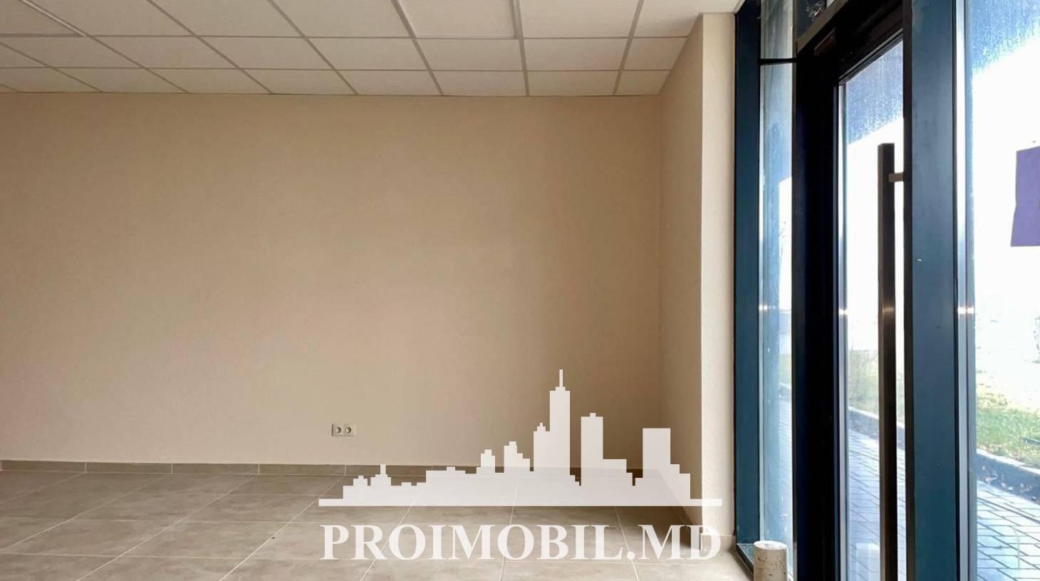 https://images.proimobil.md/mjISij_HS_fW5NF2NW0sYf3zsk8JSqBqgwPP5ADkC_w/watermark:0.75:so:0:30:0.39/resize:fill:1460:816:1/gravity:ce/bG9jYWw6Ly8vZXN0YXRlL2xyL2M2NTQ2ZDMzLWEzZjktNDE2NC1iZjY1LWUwNTVmZjQyYzRmZS5qcGVn