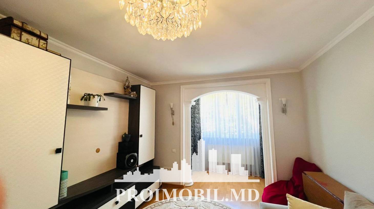 https://images.proimobil.md/mjPXdDcJpRFueqThuH6uUjuiq26if6JRCFib6juNdC4/watermark:0.75:so:0:30:0.39/resize:fill:1460:816:1/gravity:ce/bG9jYWw6Ly8vZXN0YXRlL2xyL2RmOWU1ZGFlLTNlMjQtNDY2Ni04ODFmLTcwNjc3ZDc5YzcxMy5qcGVn