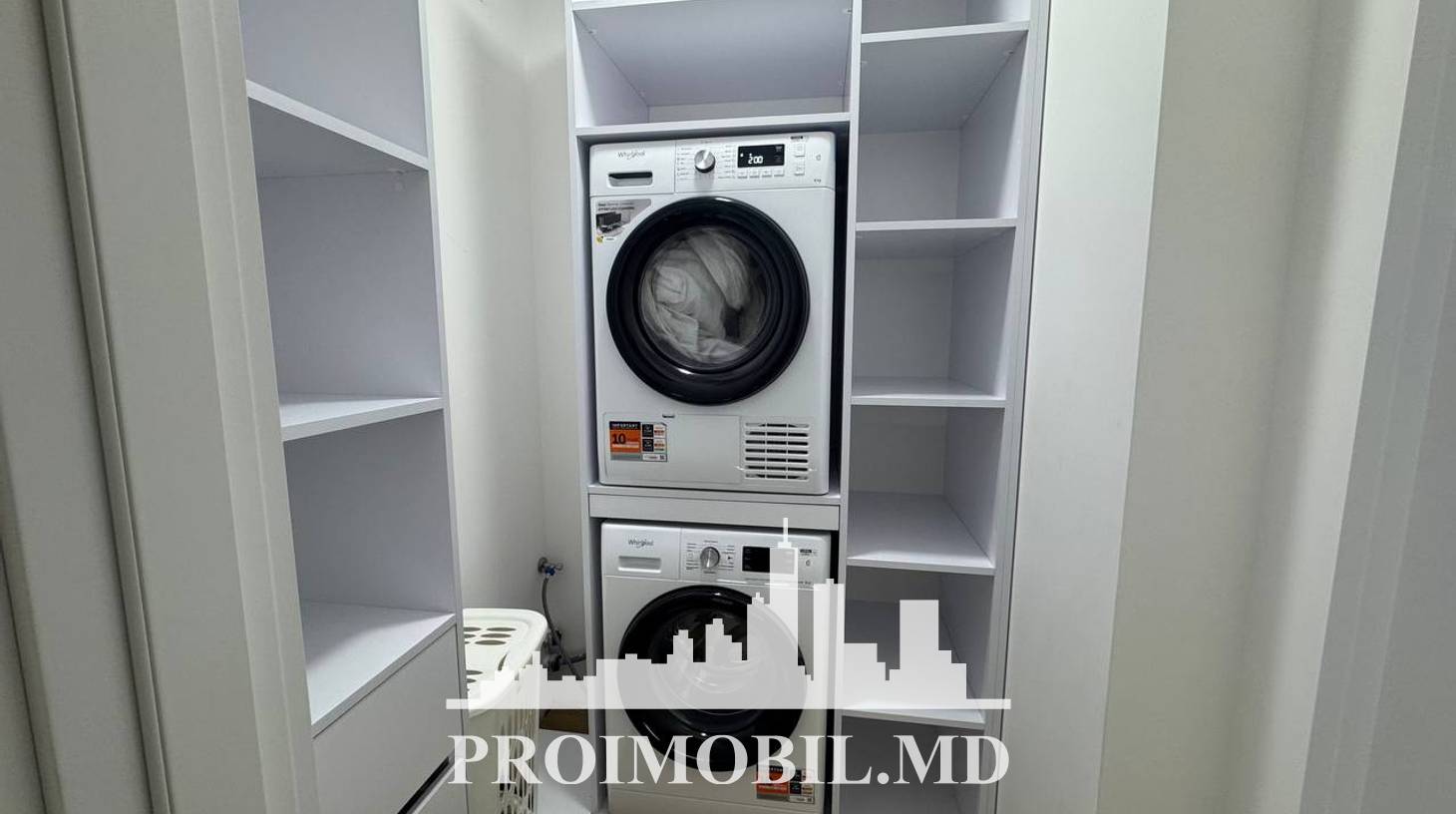 https://images.proimobil.md/mpS_q3YDNB656NvSD7w_E8_qp8-7fSrthO8yMASbktc/watermark:0.75:so:0:30:0.39/resize:fill:1460:816:1/gravity:ce/bG9jYWw6Ly8vZXN0YXRlL2xyLzQwNjc4ZjAzLTZjYzgtNGI4OS1iODgxLWM3N2I4YTg5MTNkNi5qcGVn