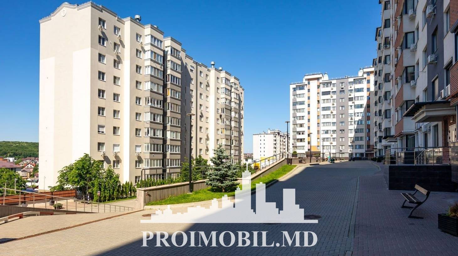 https://images.proimobil.md/mq2jjO10kIYQGQHolEc2YAZ2RQi0Spz_xpI_s9bTTkM/watermark:0.75:so:0:30:0.39/resize:fill:1460:816:1/gravity:ce/bG9jYWw6Ly8vZXN0YXRlL2xyL2ExMTVmZDliLWY3ODMtNDljNy1iYmY4LTU2OGJkYmIyYTdlNi5qcGVn
