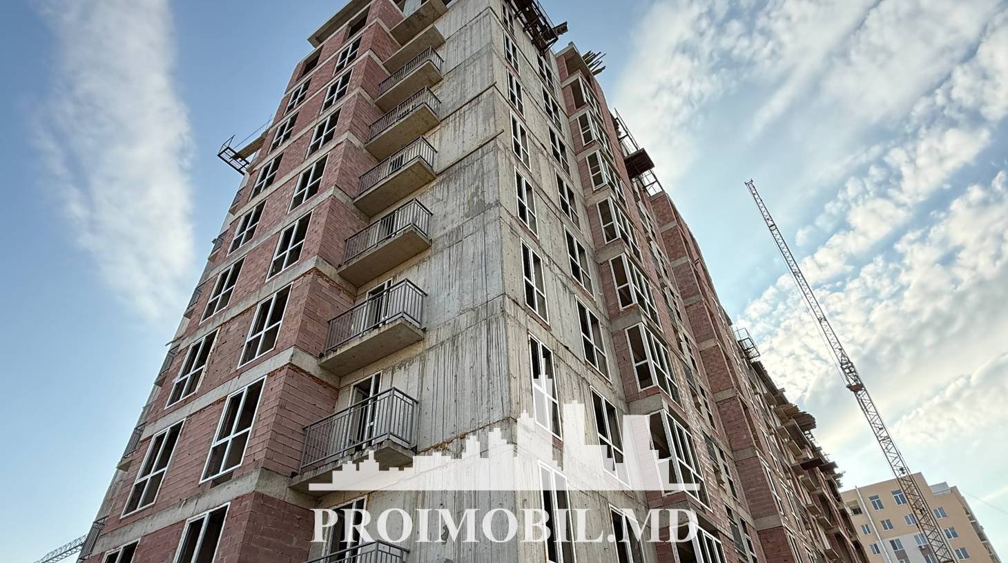 https://images.proimobil.md/mrTxI3c18iuVd56T5n8RvLYaYlUJgzpErgPXDLlN810/watermark:0.75:so:0:30:0.39/resize:fill:1460:816:1/gravity:ce/bG9jYWw6Ly8vZXN0YXRlL2xyLzE5ZGNhNzYyLWYwYjctNDZkNi1iZmY5LTIyNjNhNGU0ZDk2Yy5qcGVn