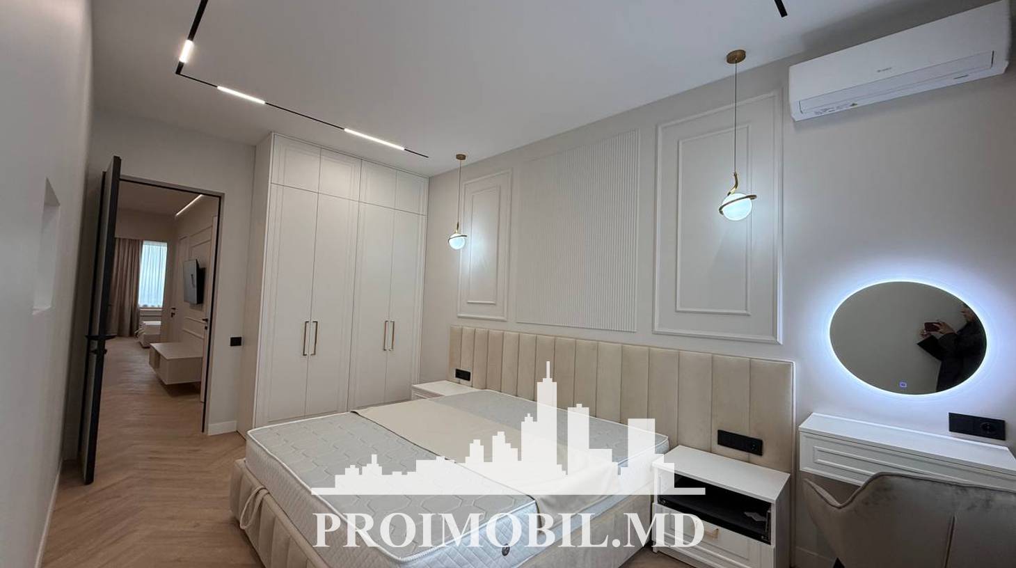 https://images.proimobil.md/mzXLM_sSm6d8xpDu_7mK8vZMJ5c-jK0WfEqFQ979pnw/watermark:0.75:so:0:30:0.39/resize:fill:1460:816:1/gravity:ce/bG9jYWw6Ly8vZXN0YXRlL2xyL2QxMDM2ODE1LTA5NGItNDlhYi1iYjZkLTgxYjY0NjIxNjliMy5qcGVn