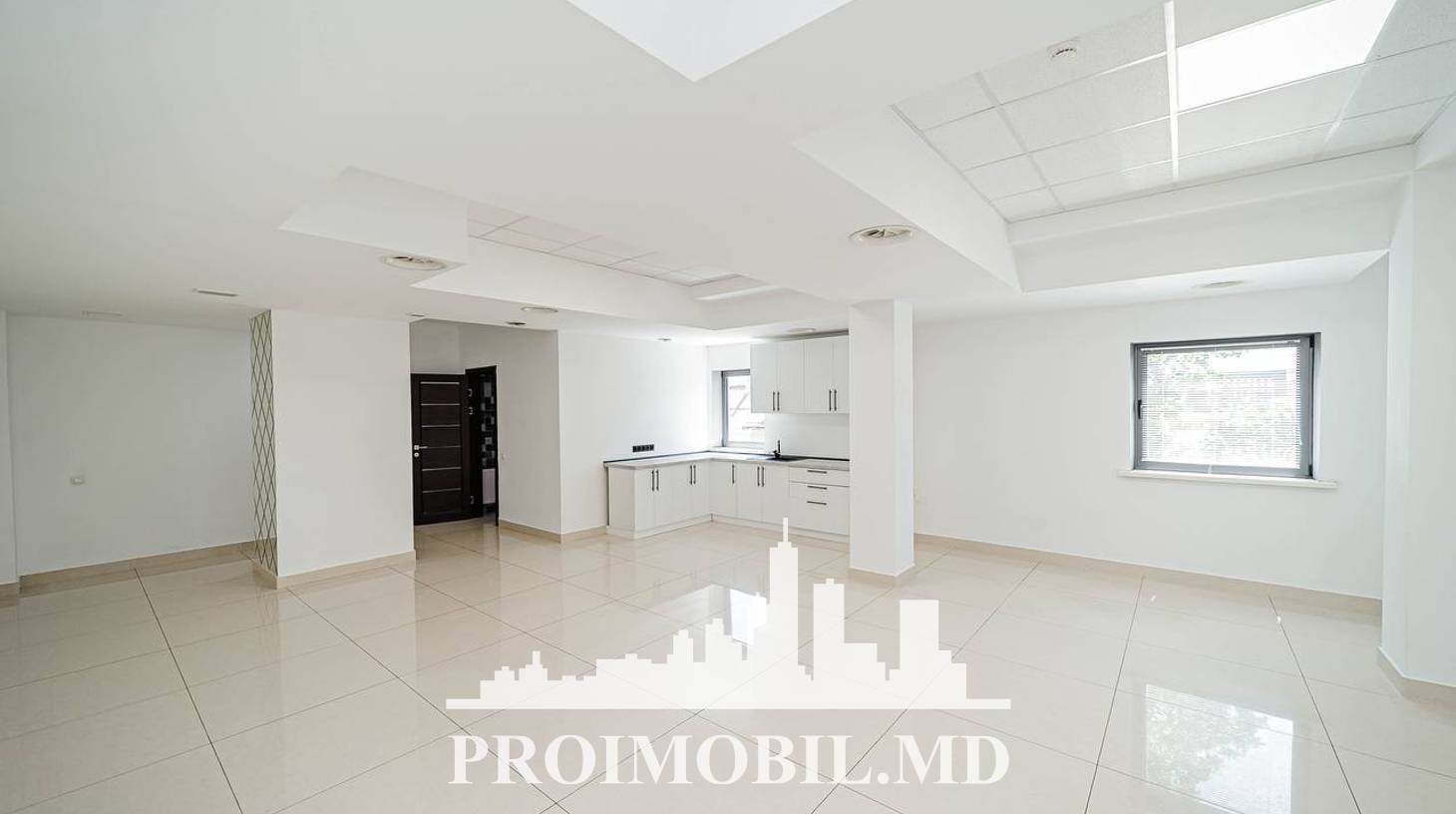 https://images.proimobil.md/n-ygg34SaJgQ-zNTuOe8ci0CpI7FgAAC9ZKLI9Mytzo/watermark:0.75:so:0:30:0.39/resize:fill:1460:816:1/gravity:ce/bG9jYWw6Ly8vZXN0YXRlL2xyL2M4YzI0M2QwLTU0M2MtNGJhNS04MDMyLWRjZjJjNmY0ZWEwMy5qcGVn