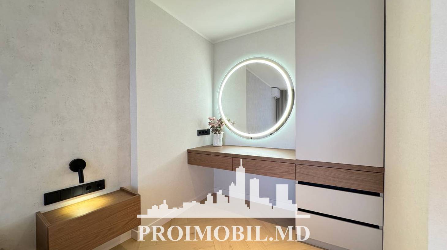 https://images.proimobil.md/n0HV5W0FwINqYTa7RNVxr7kRqB12KjfBuHxygyBIrbI/watermark:0.75:so:0:30:0.39/resize:fill:1460:816:1/gravity:ce/bG9jYWw6Ly8vZXN0YXRlL2xyLzg4MWRiN2QwLTQ3ZDUtNDgyNi1hYzlmLTM0NTZmY2FhYjBiYy5qcGVn